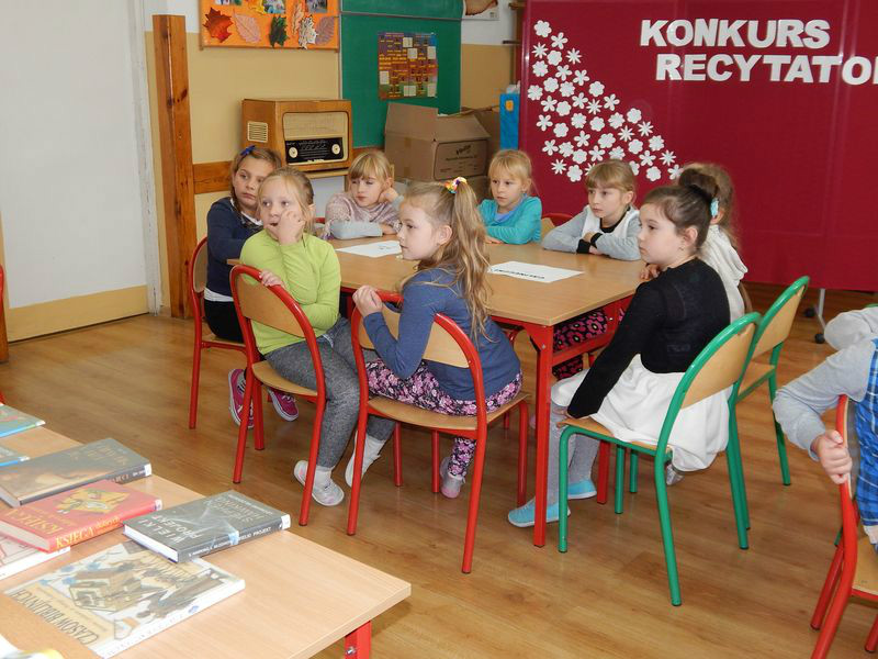 "Szkolny Dzień Biblioteki" — zdjęcie 1
