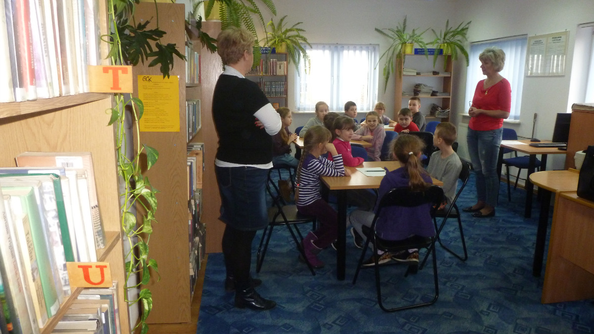 Klasa IIIB w magicznym świecie baśni — zdjęcie 1