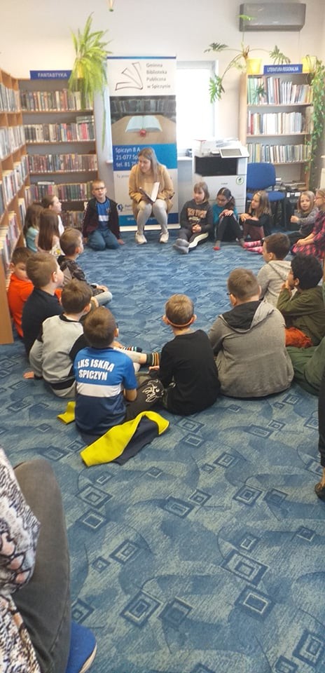 Tydzień Bibliotek "Świat w jednym miejscu" — zdjęcie 1